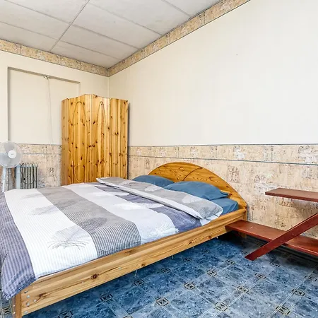 Sunny 1 Bedroom In Centre Of Daire *